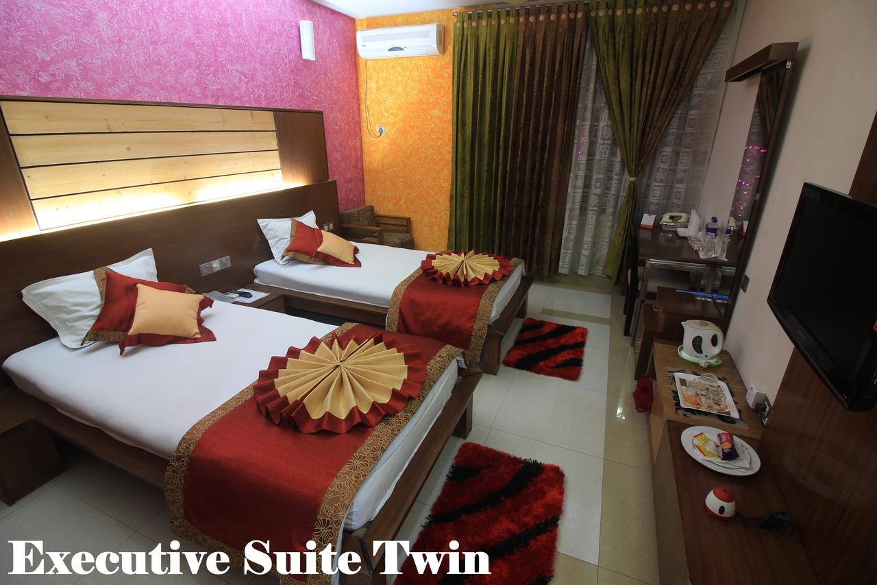 Tiger Garden Int Hotel Khulna Exterior photo