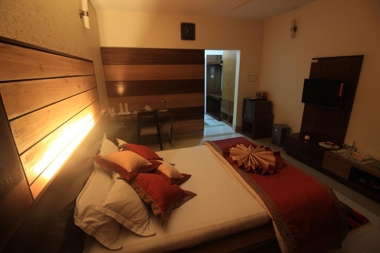 Tiger Garden Int Hotel Khulna Exterior photo